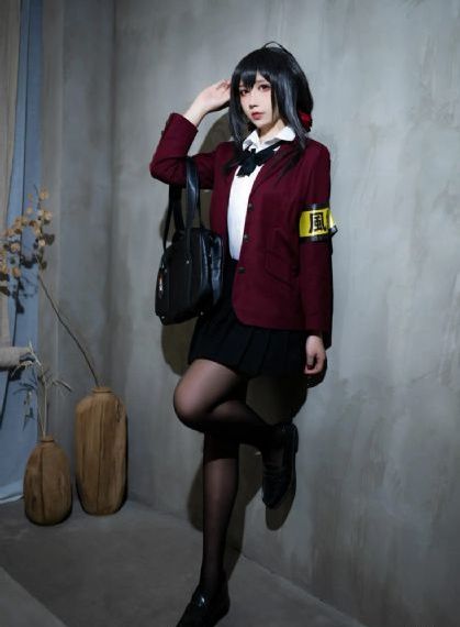 凯茜 顺从的女孩