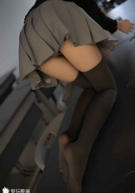 和上司女部长出差完整版免费观看