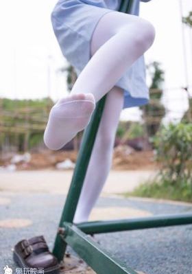 图书馆女朋友在线观看