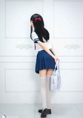 迷人的小蜜桃