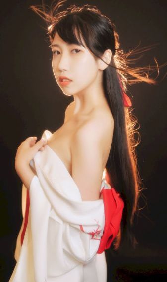 韩国伦理年轻的母亲