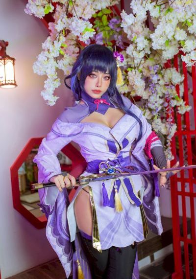 草莓绿巨人